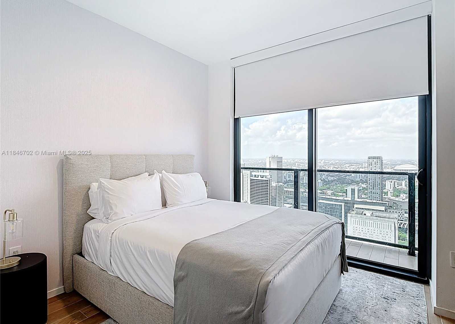 Small Image of 398 NORTH EAST 5TH ST #4401, Miami Number 24