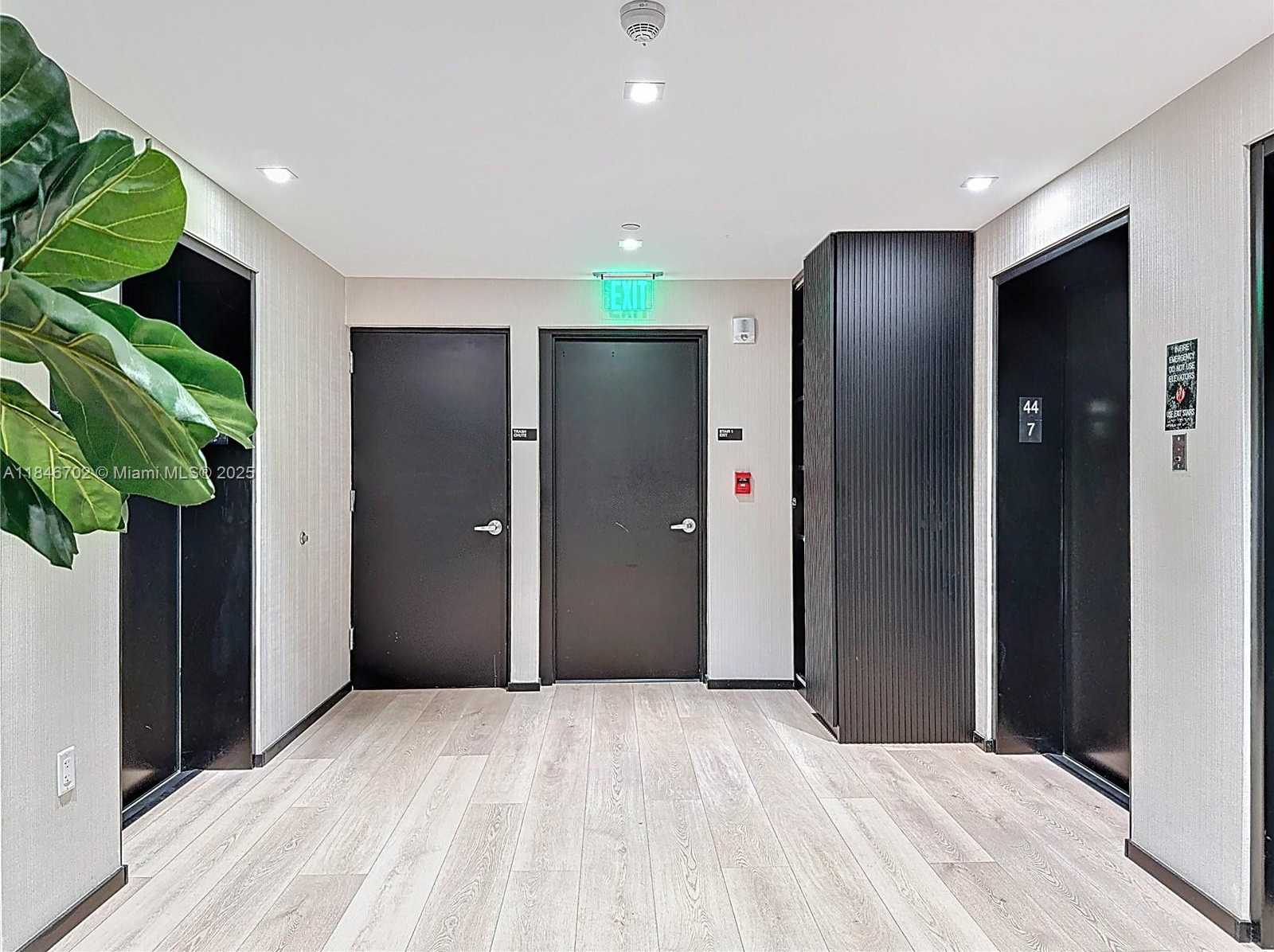 Small Image of 398 NORTH EAST 5TH ST #4401, Miami Number 5