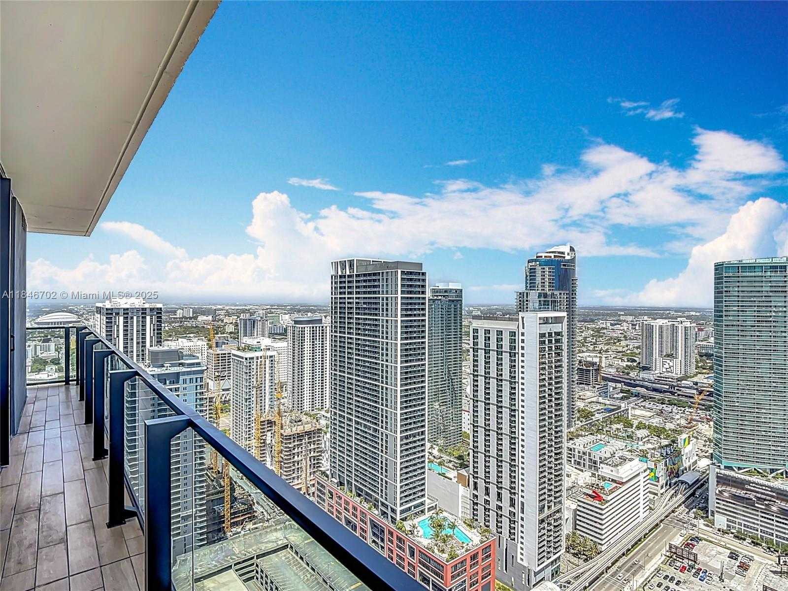 Small Image of 398 NORTH EAST 5TH ST #4401, Miami Number 7