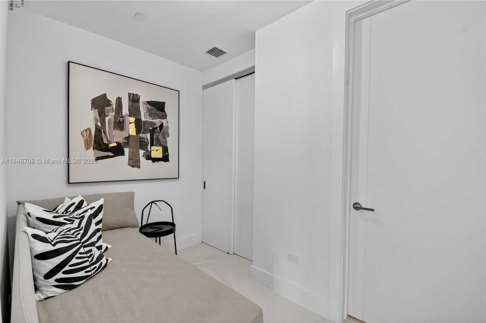 Small Image of 18501 COLLINS AVE #2504, Sunny Isles Beach Number 37