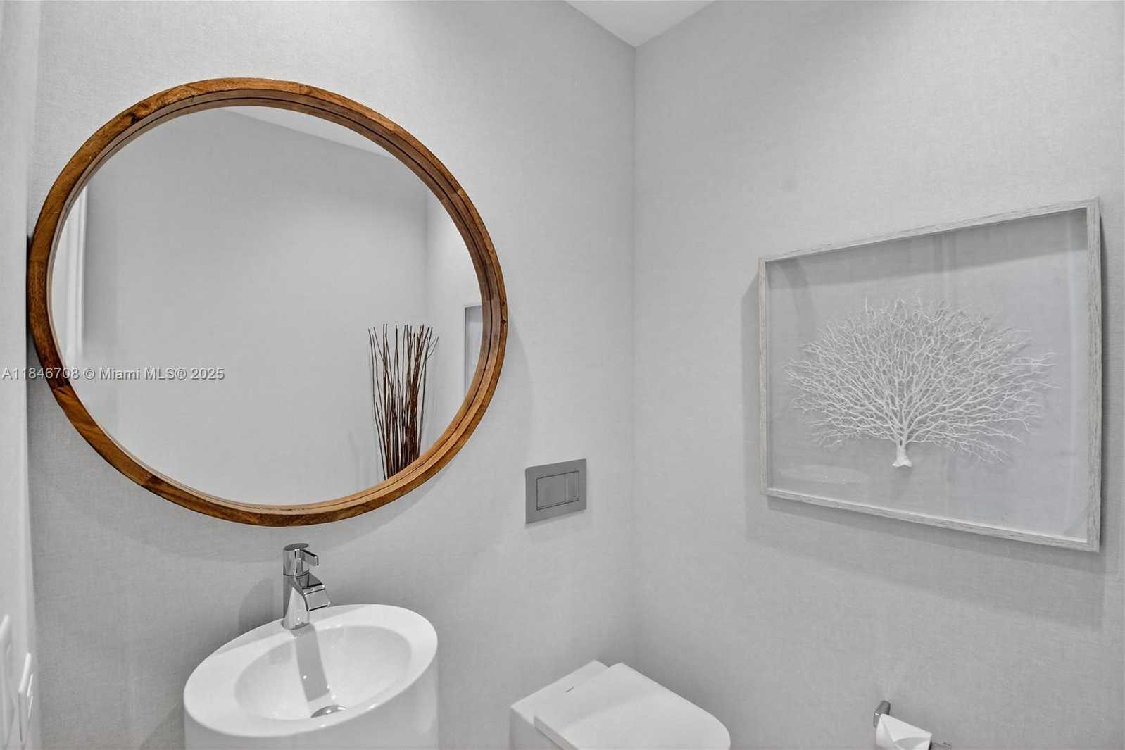 Small Image of 18501 COLLINS AVE #2504, Sunny Isles Beach Number 43