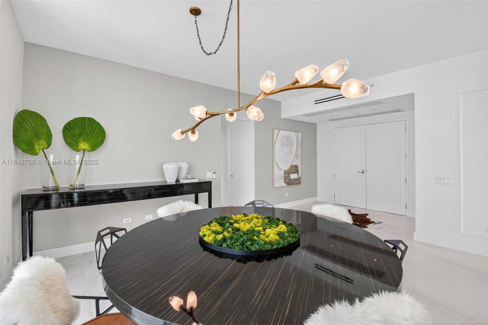 Small Image of 18501 COLLINS AVE #2504, Sunny Isles Beach Number 8