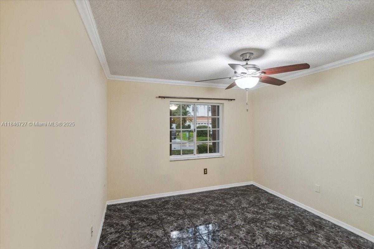 Small Image of 17610 SOUTH WEST 4TH CT, Pembroke Pines Number 20