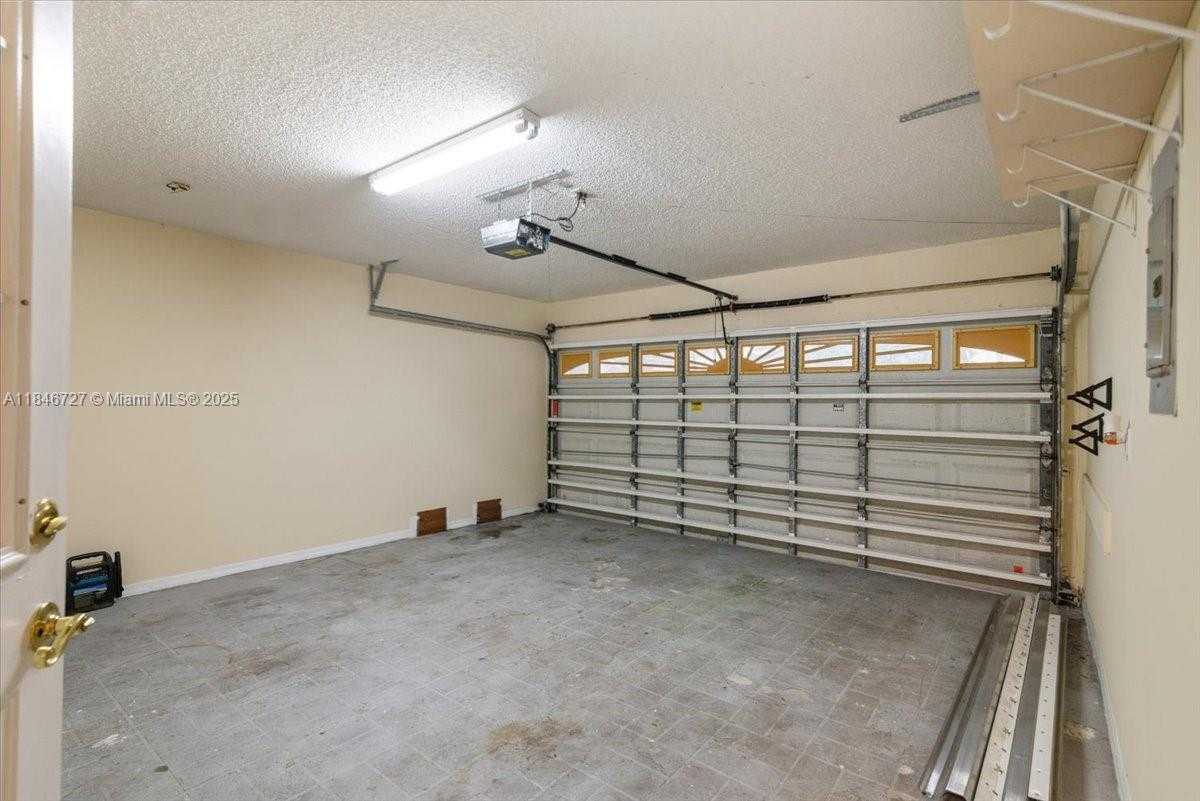Small Image of 17610 SOUTH WEST 4TH CT, Pembroke Pines Number 23