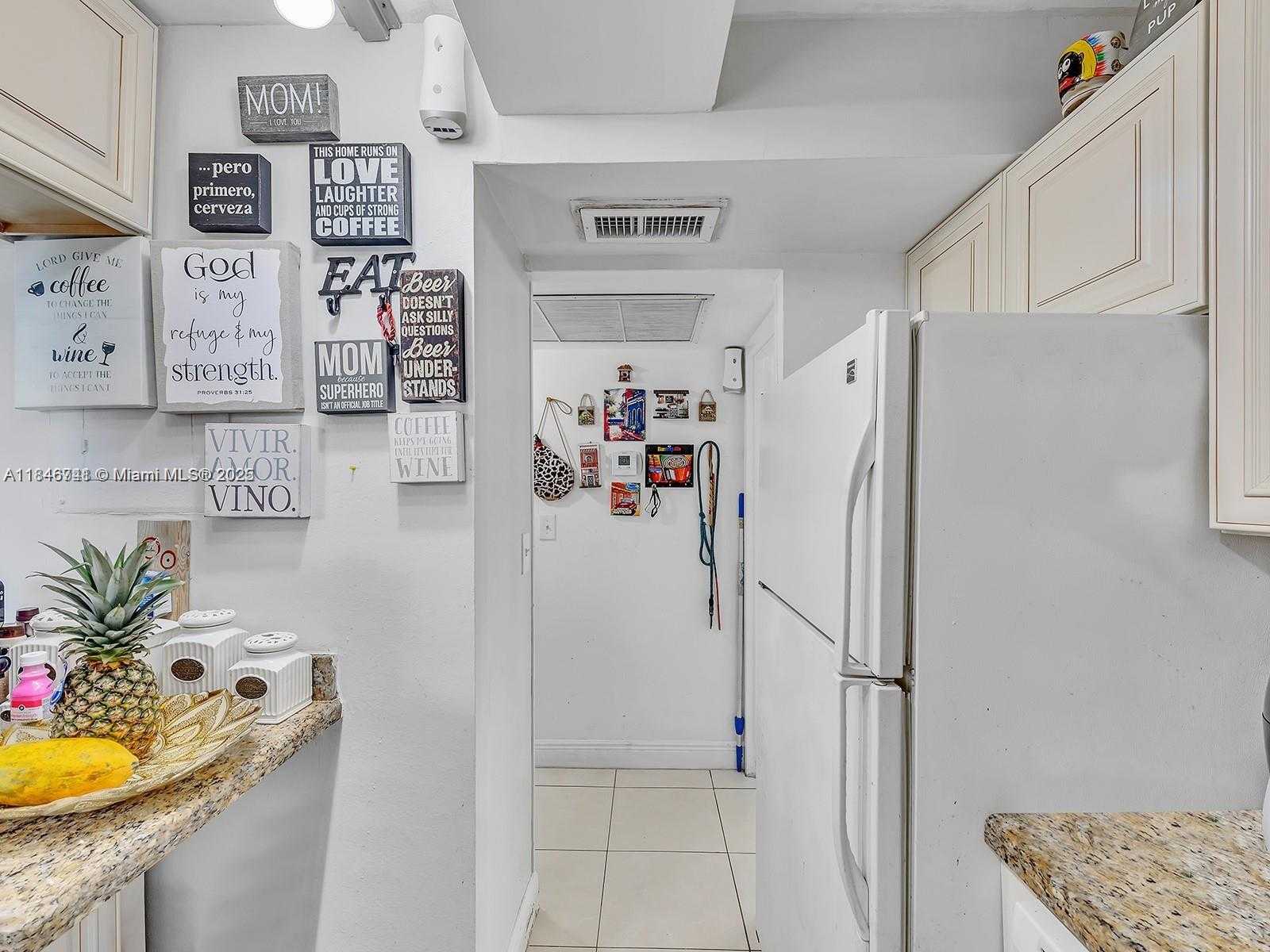 Small Image of 210 172ND ST #428, Sunny Isles Beach Number 6