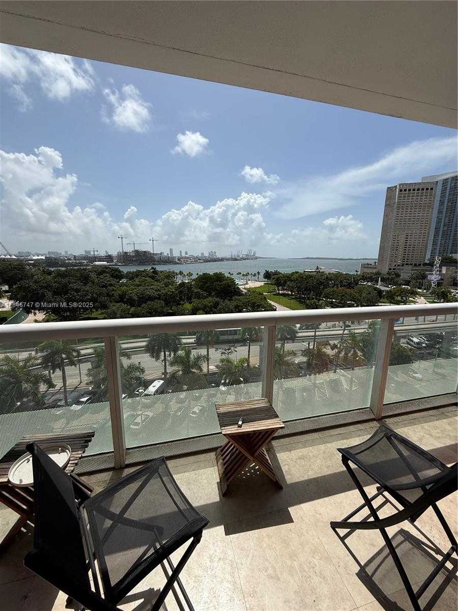 Small Image of 50 BISCAYNE BLVD #907, Miami Number 10