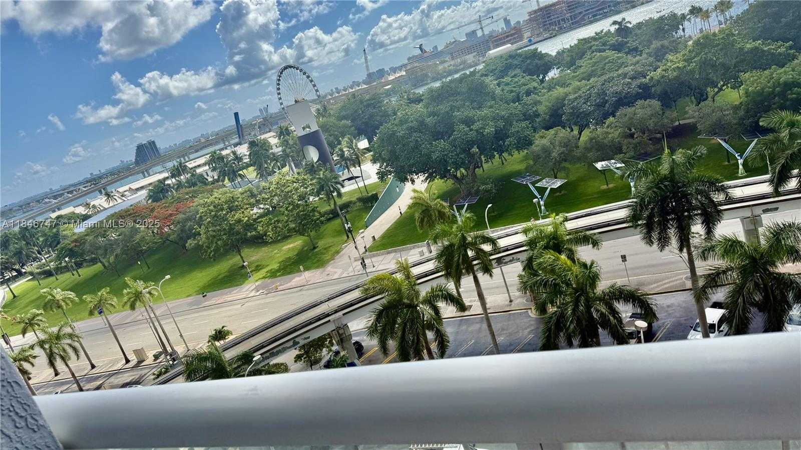 Small Image of 50 BISCAYNE BLVD #907, Miami Number 11
