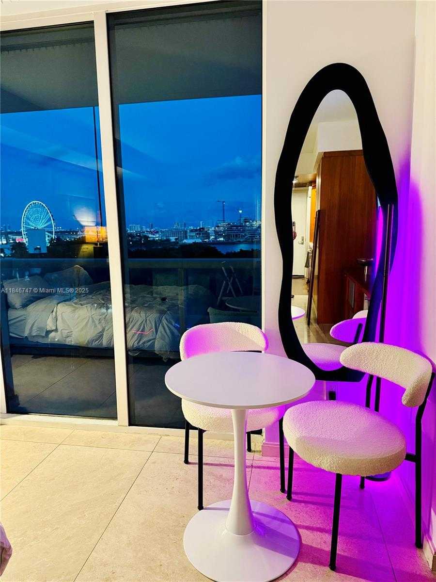 Small Image of 50 BISCAYNE BLVD #907, Miami Number 12