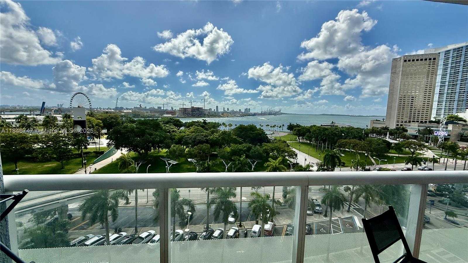 Small Image of 50 BISCAYNE BLVD #907, Miami Number 2