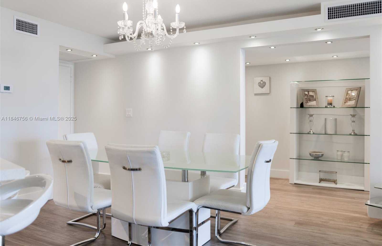 Small Image of 6039 COLLINS AVE #937, Miami Beach Number 7