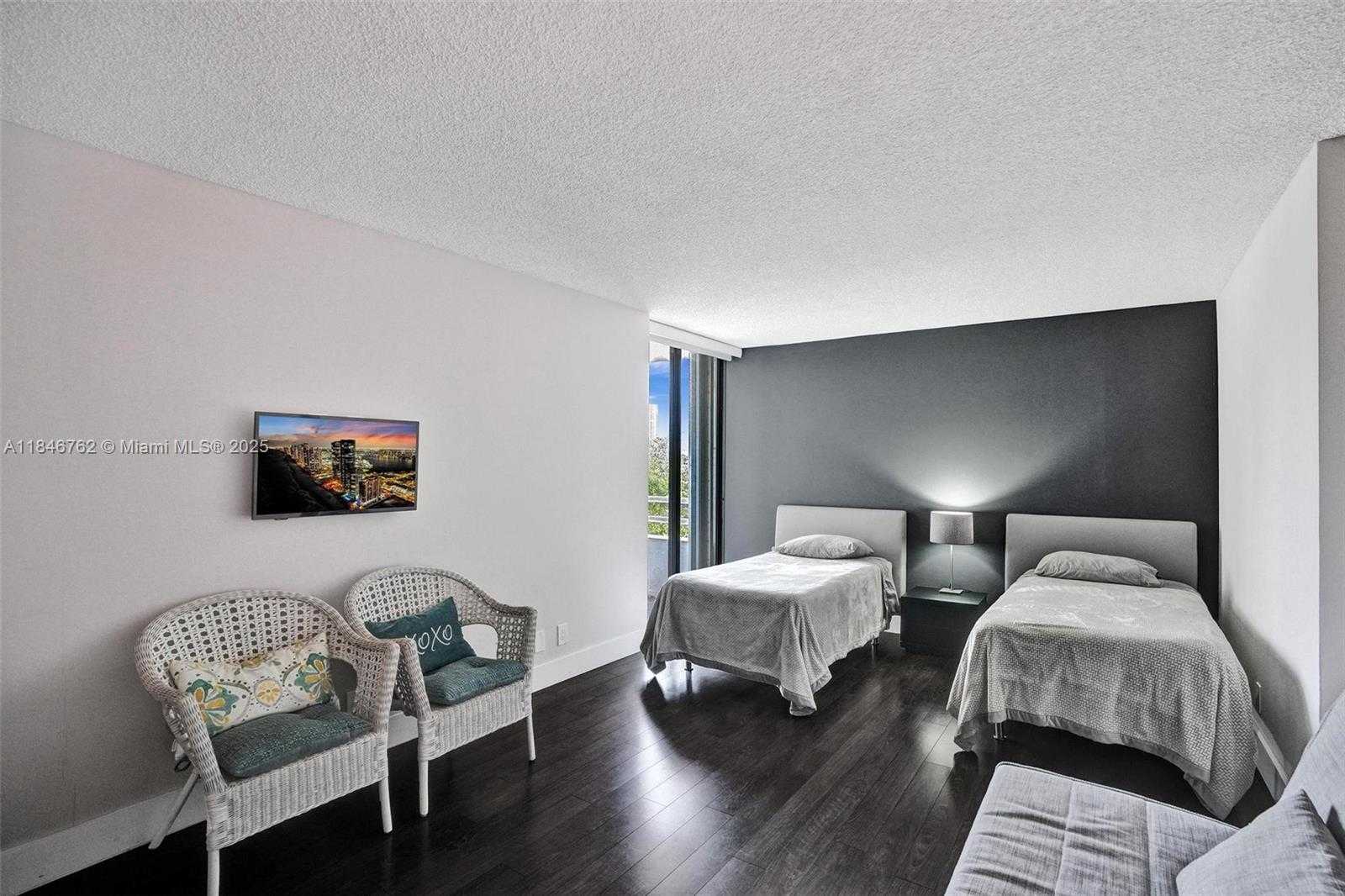 Small Image of 20355 NORTH EAST 34TH CT #425, Aventura Number 14
