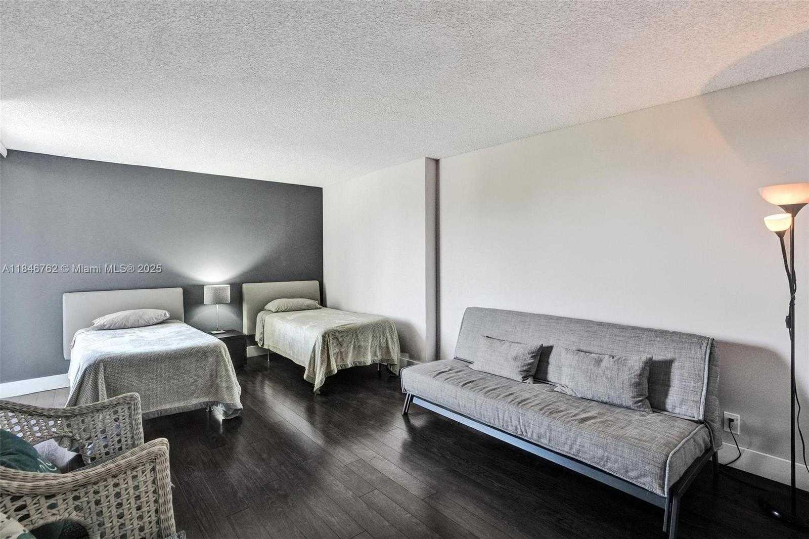 Small Image of 20355 NORTH EAST 34TH CT #425, Aventura Number 15