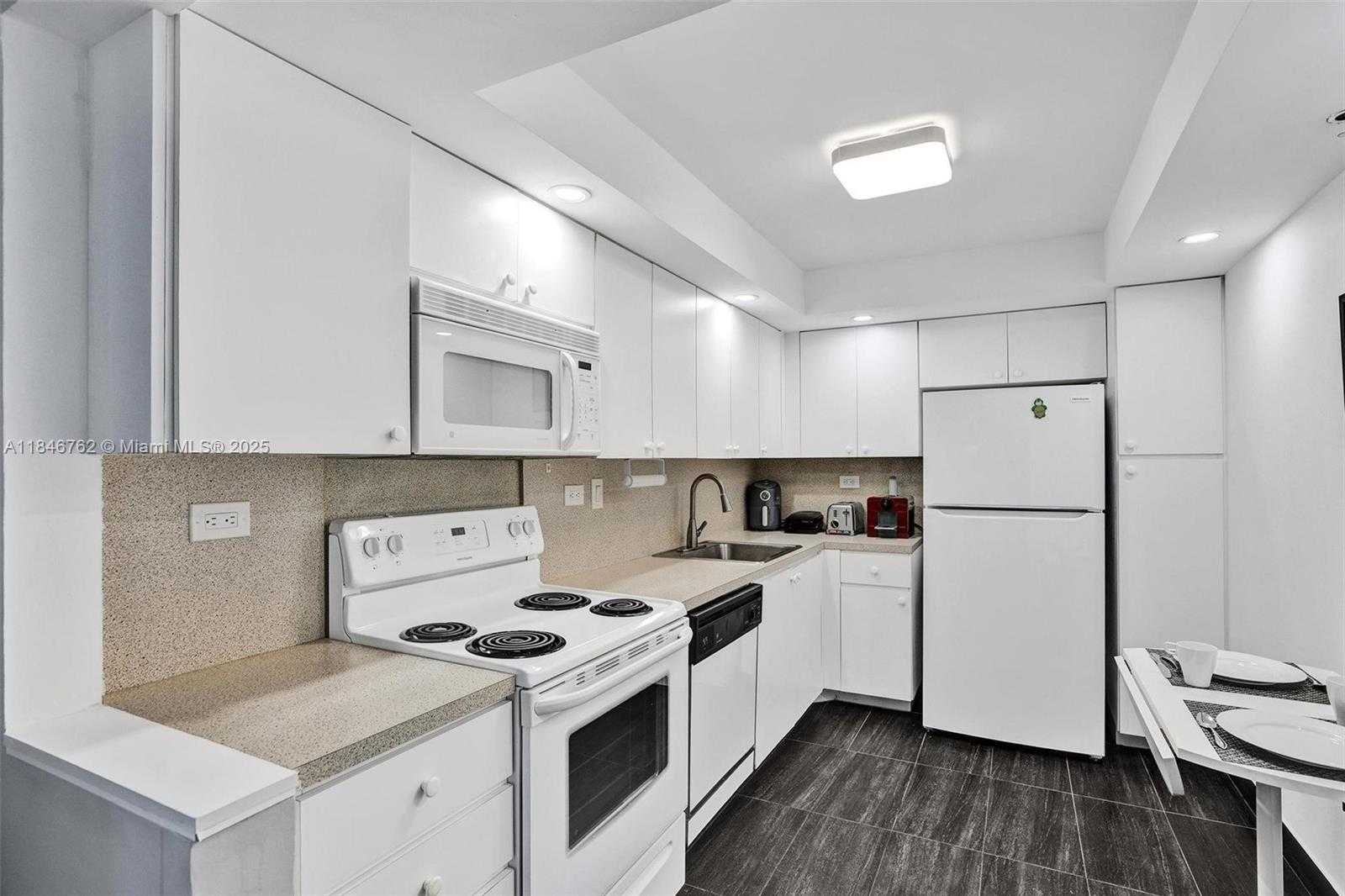 Small Image of 20355 NORTH EAST 34TH CT #425, Aventura Number 27