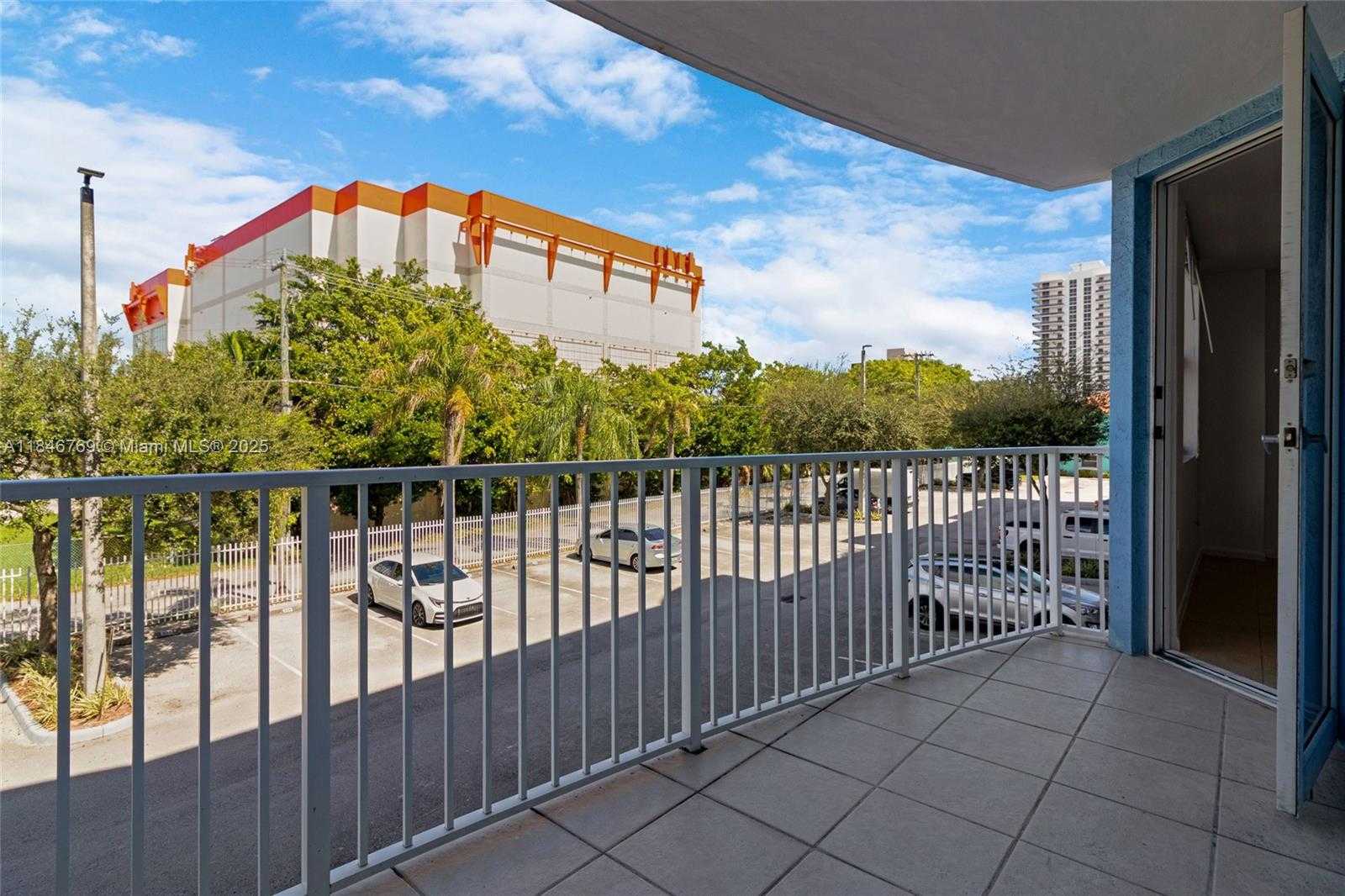 Small Image of 1555 NORTH TREASURE DR #205, North Bay Village Number 28