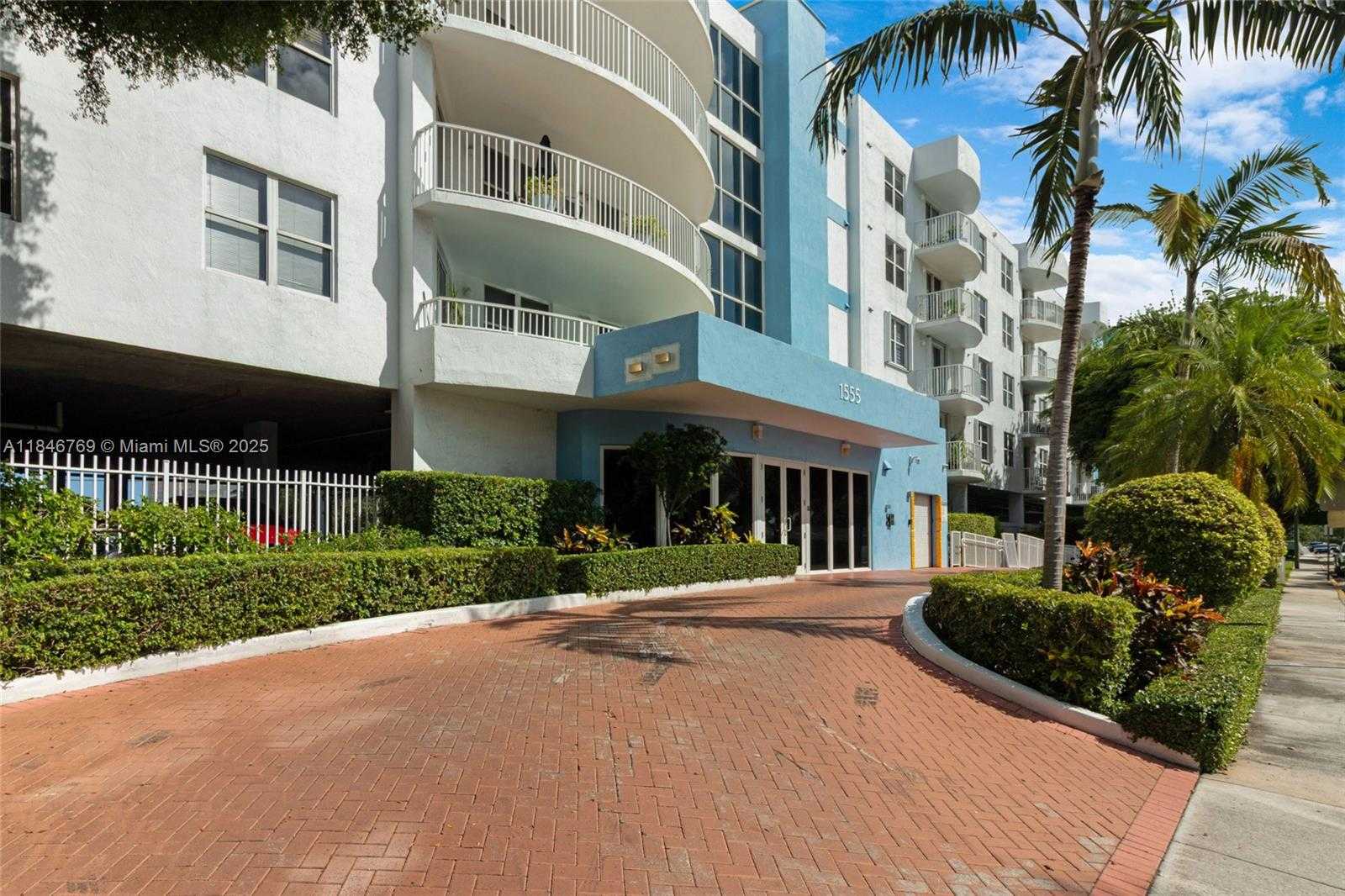 Small Image of 1555 NORTH TREASURE DR #205, North Bay Village Number 30