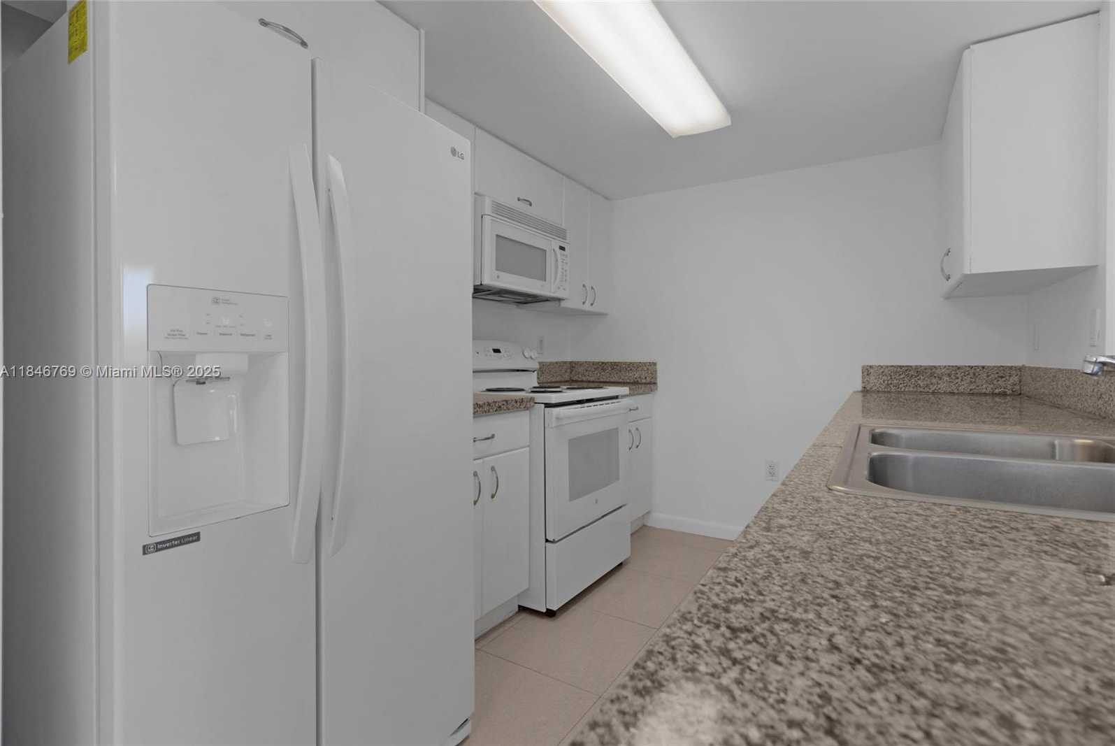 Small Image of 1555 NORTH TREASURE DR #205, North Bay Village Number 9