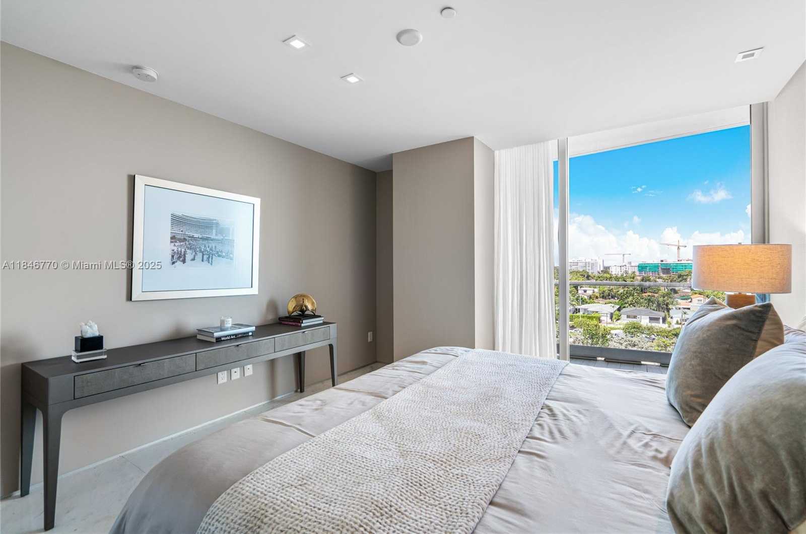 Small Image of 9349 COLLINS AVE #605, Surfside Number 17
