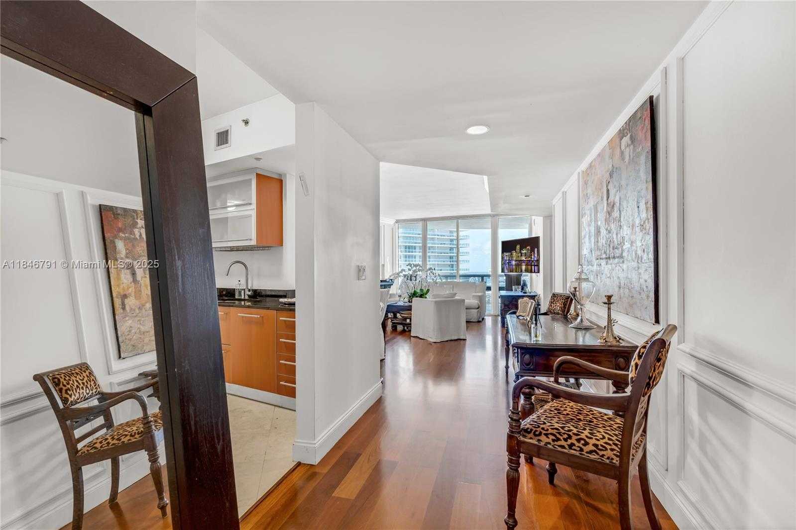 Small Image of 400 NORTH EAST ALTON RD #2409, Miami Beach Number 10