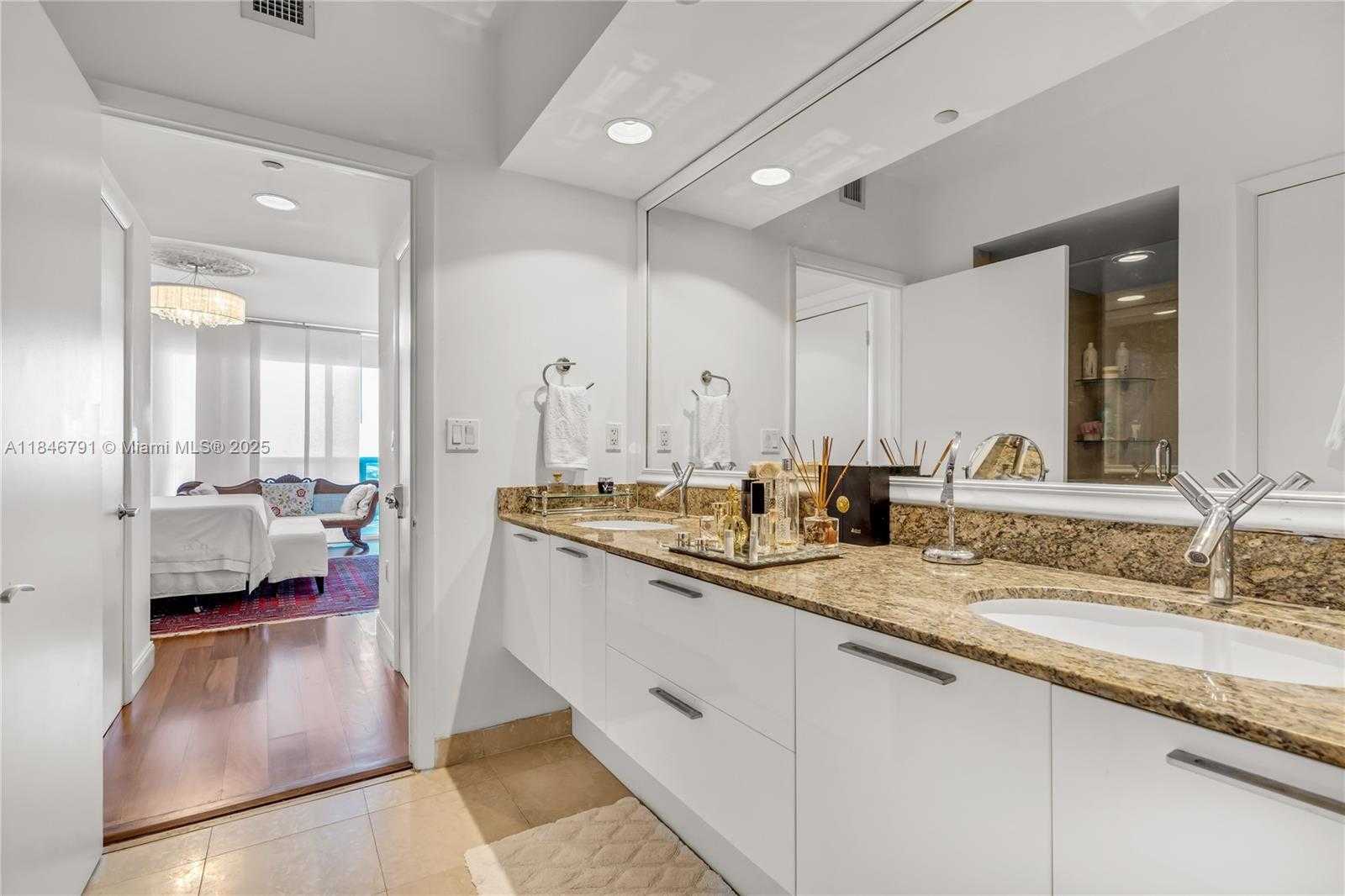 Small Image of 400 NORTH EAST ALTON RD #2409, Miami Beach Number 26
