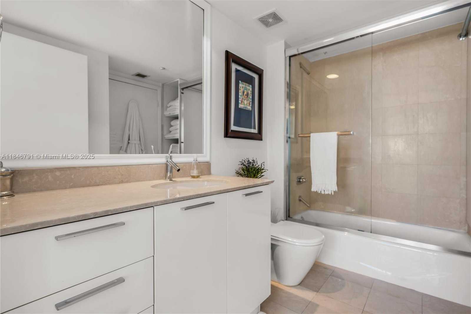 Small Image of 400 NORTH EAST ALTON RD #2409, Miami Beach Number 30