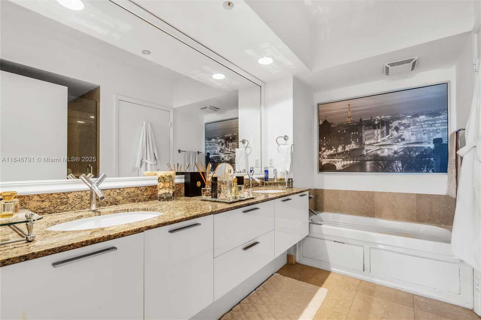 Small Image of 400 NORTH EAST ALTON RD #2409, Miami Beach Number 32