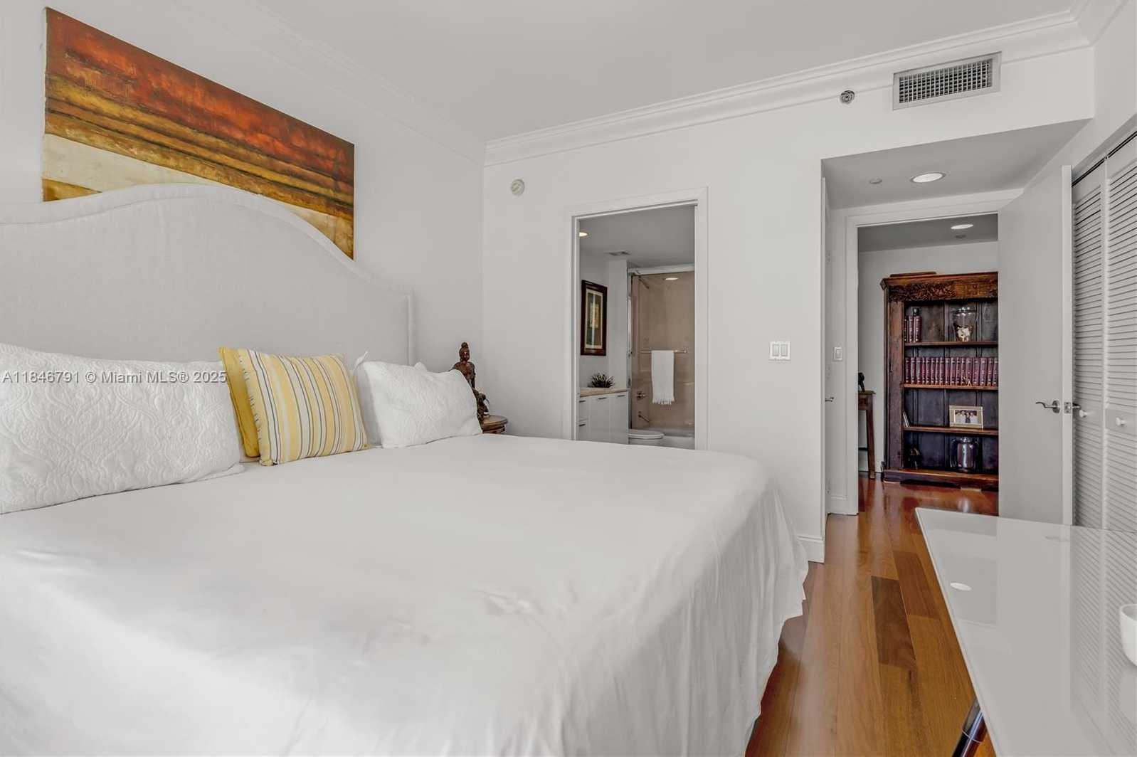 Small Image of 400 NORTH EAST ALTON RD #2409, Miami Beach Number 33