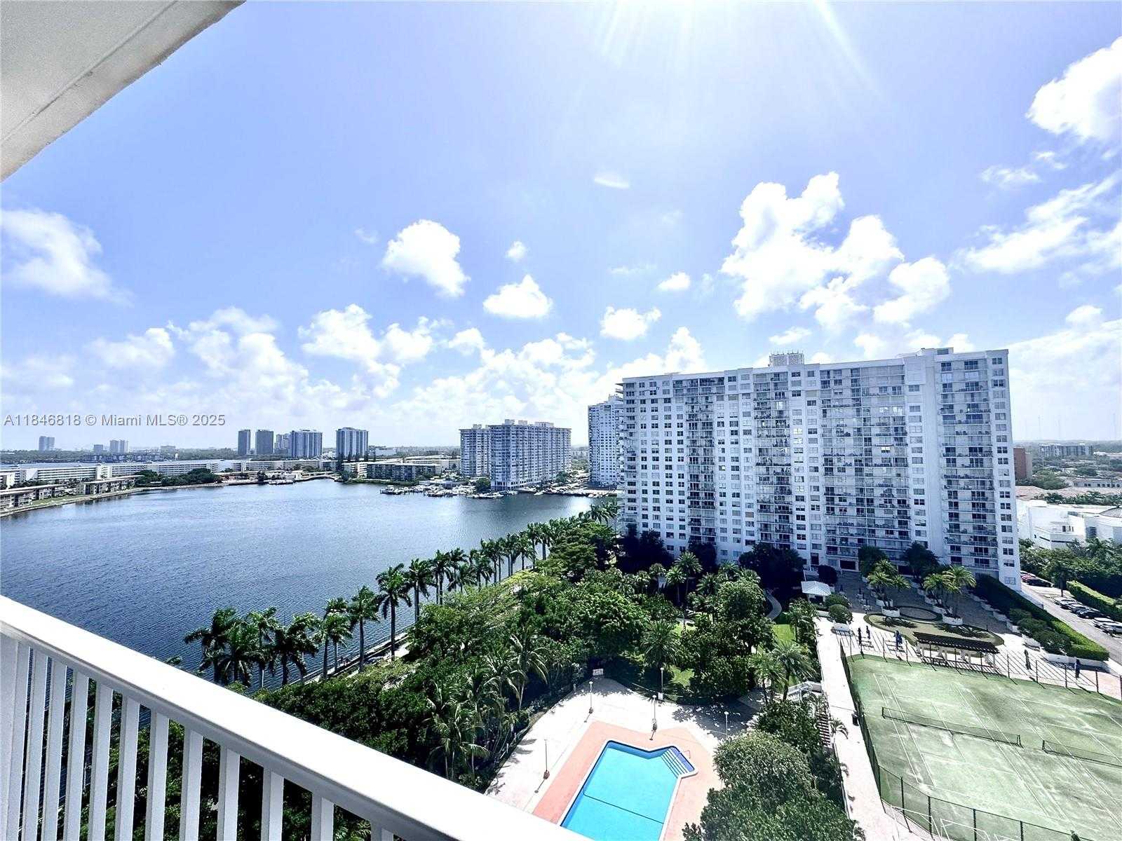 Small Image of 2851 NORTH EAST 183RD ST #1508E, Aventura Number 12