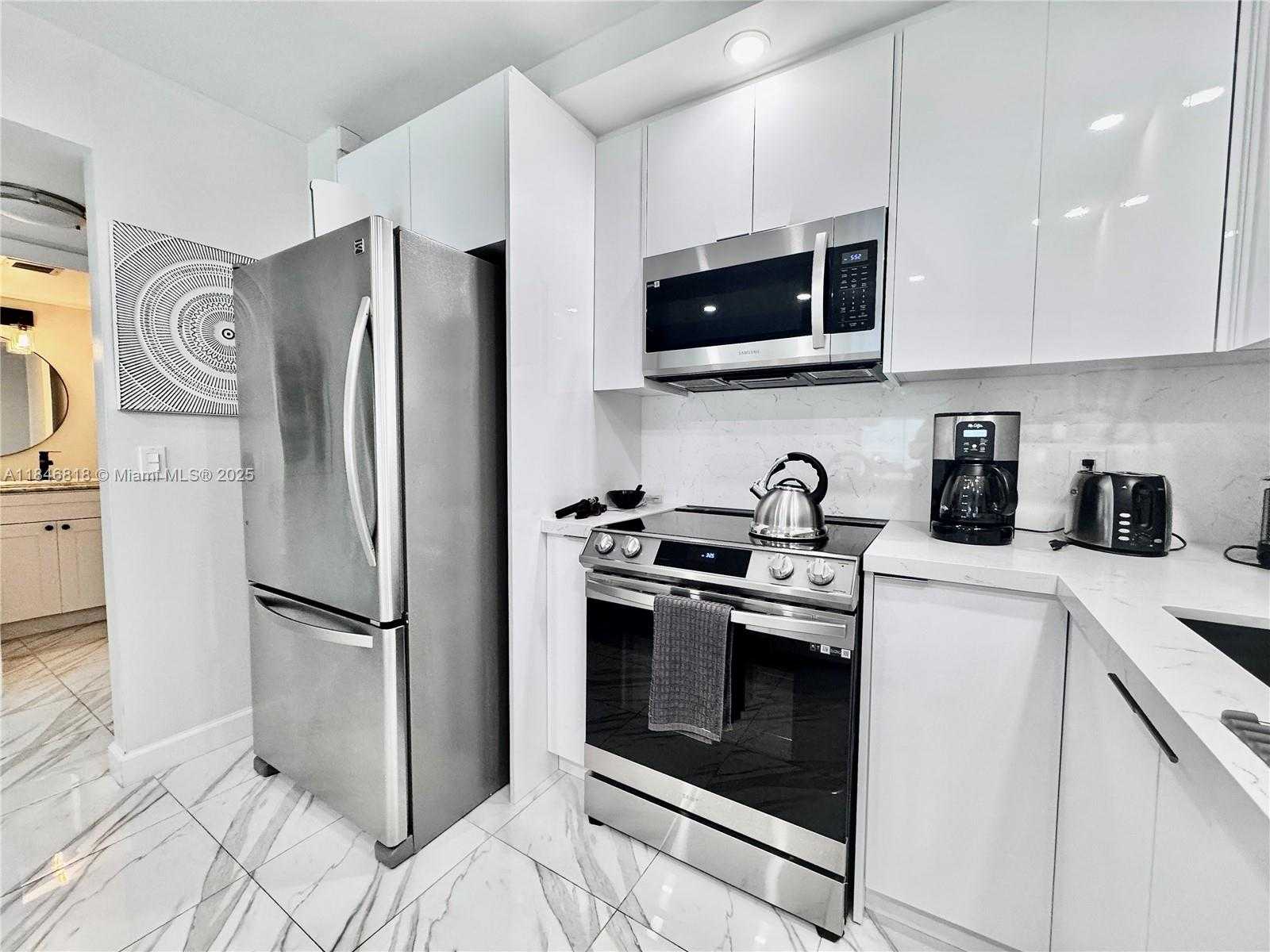 Small Image of 2851 NORTH EAST 183RD ST #1508E, Aventura Number 9
