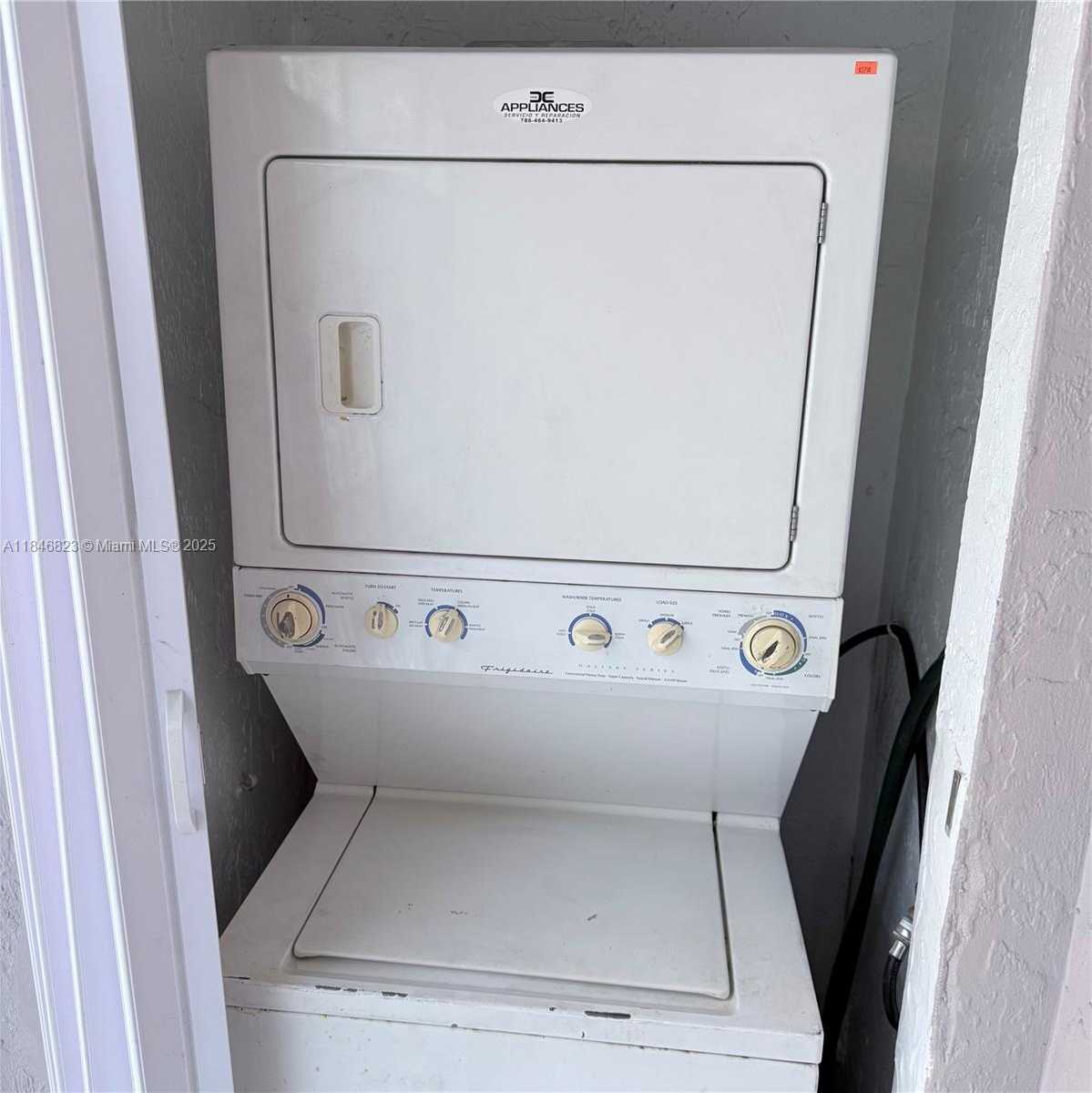 Small Image of 2750 WEST 76TH ST #104, Hialeah Number 13
