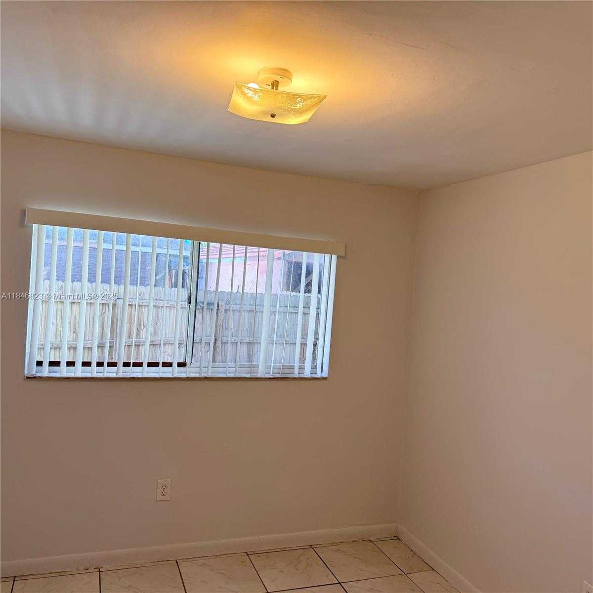 Small Image of 2750 WEST 76TH ST #104, Hialeah Number 14