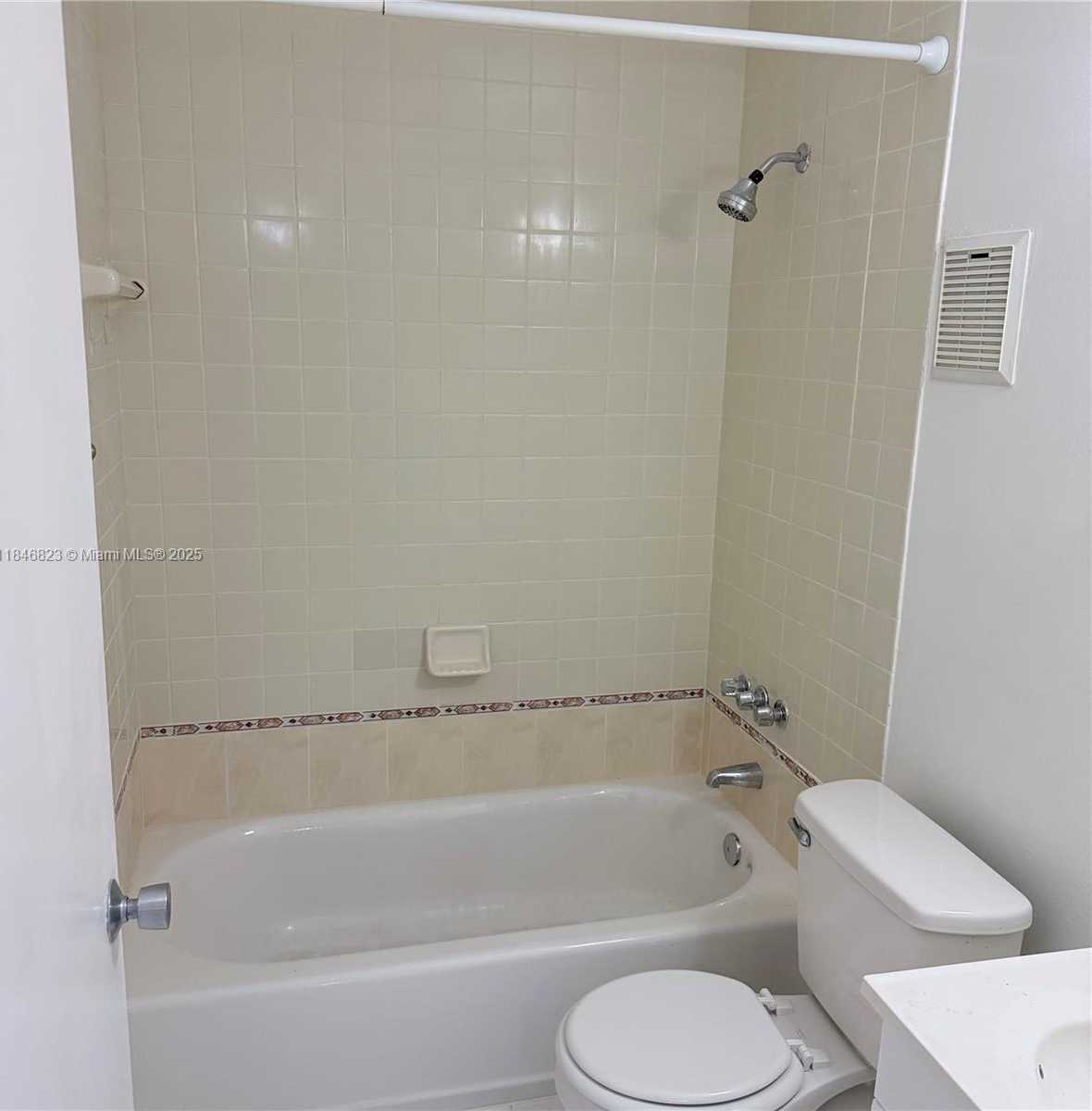Small Image of 2750 WEST 76TH ST #104, Hialeah Number 15