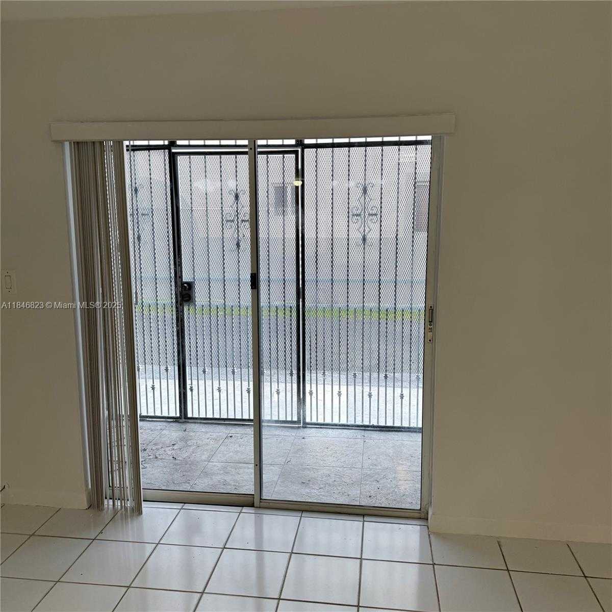 Small Image of 2750 WEST 76TH ST #104, Hialeah Number 6