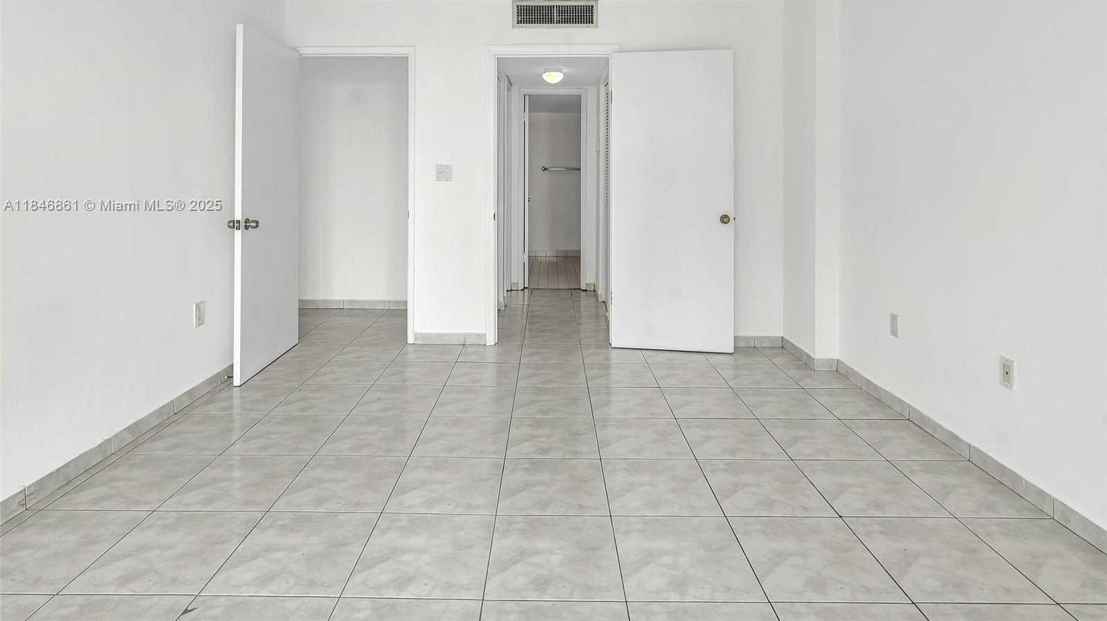Small Image of Miami Number 18