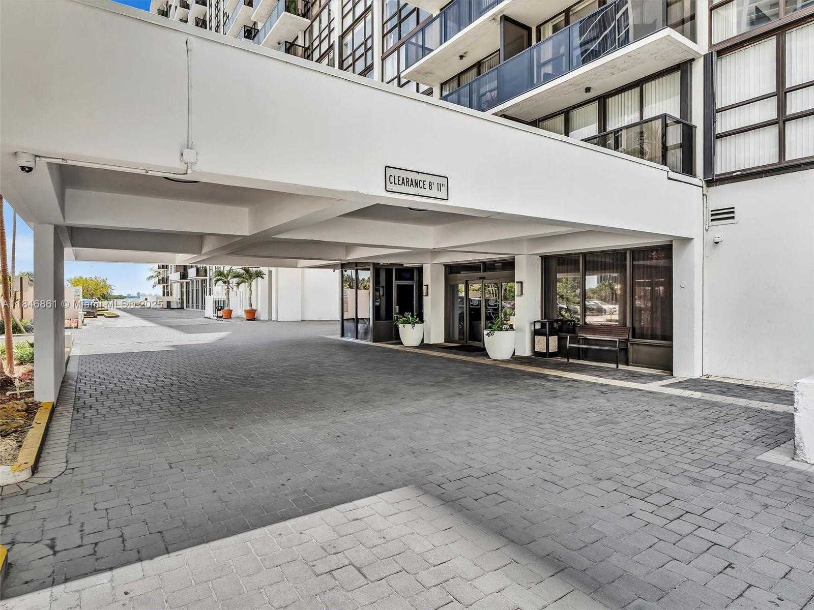 Small Image of Miami Number 36