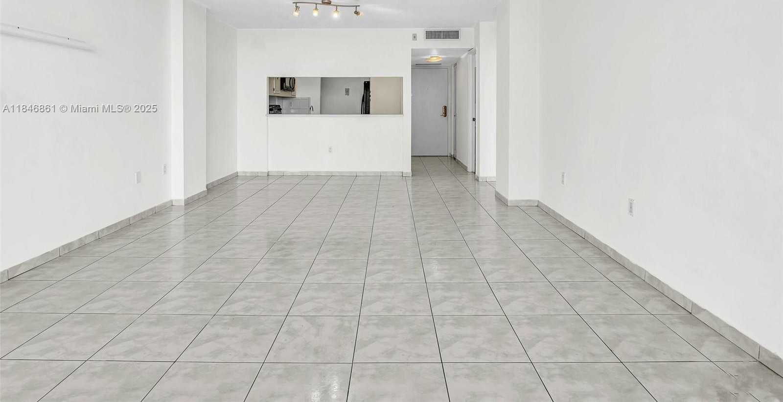 Small Image of Miami Number 8
