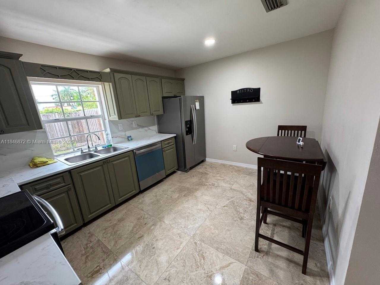 Small Image of 11715 SOUTH WEST 113TH TER, Miami Number 10