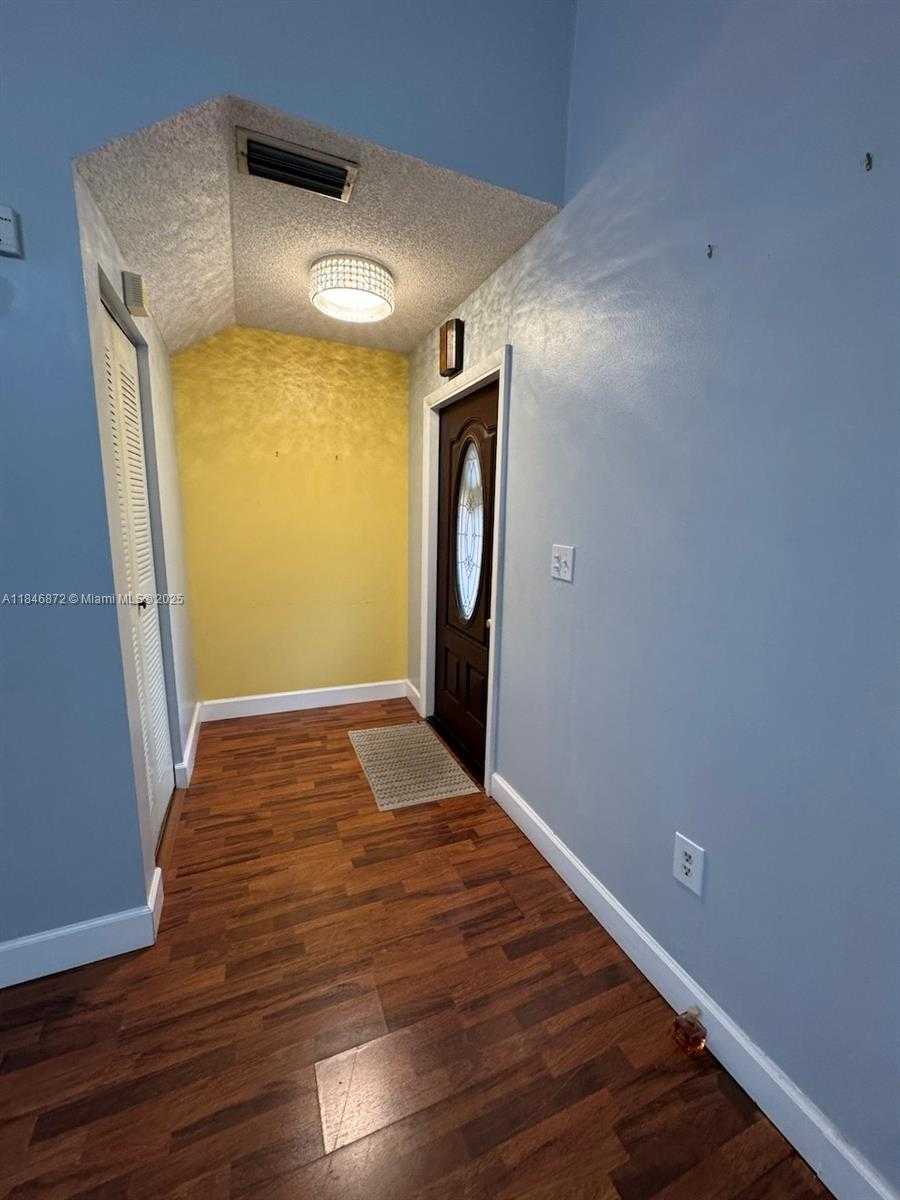 Small Image of 11715 SOUTH WEST 113TH TER, Miami Number 20