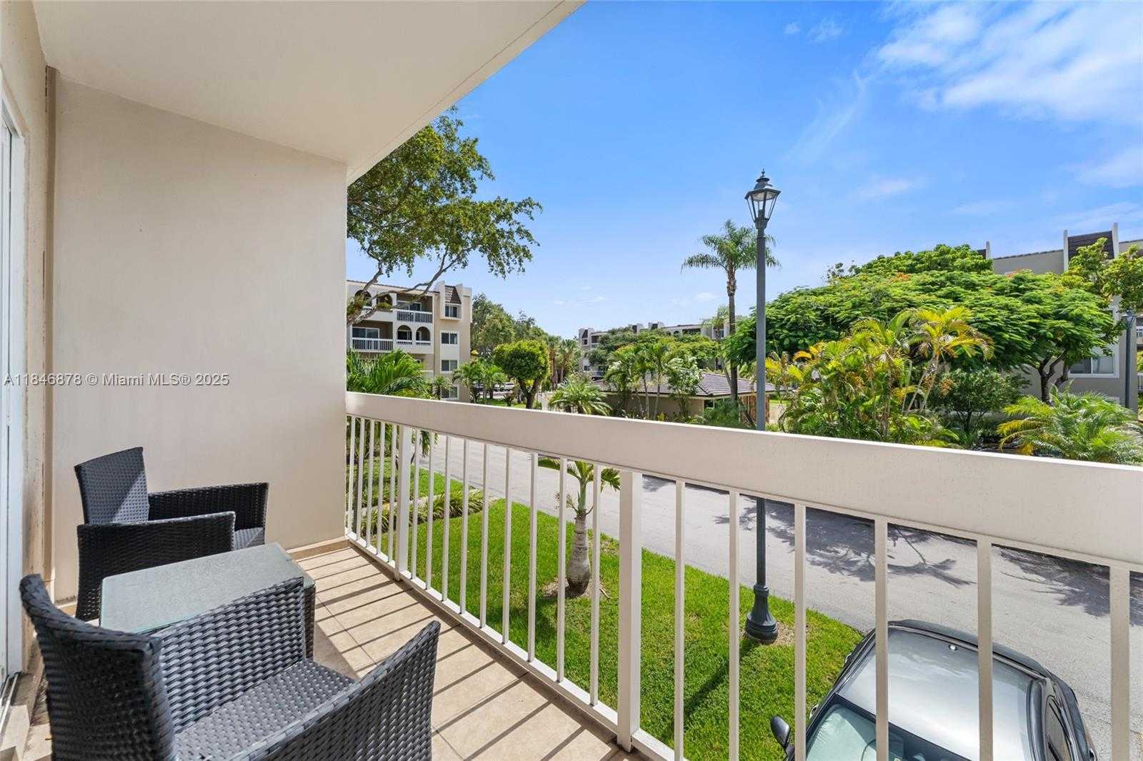 Small Image of 7700 CAMINO REAL #D-202, Miami Number 16