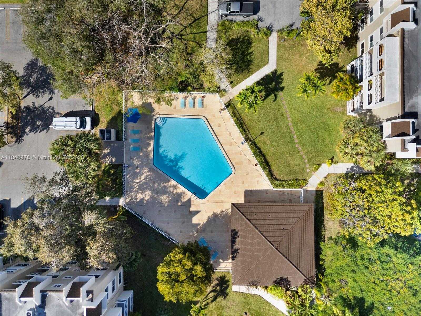 Small Image of 7700 CAMINO REAL #D-202, Miami Number 23