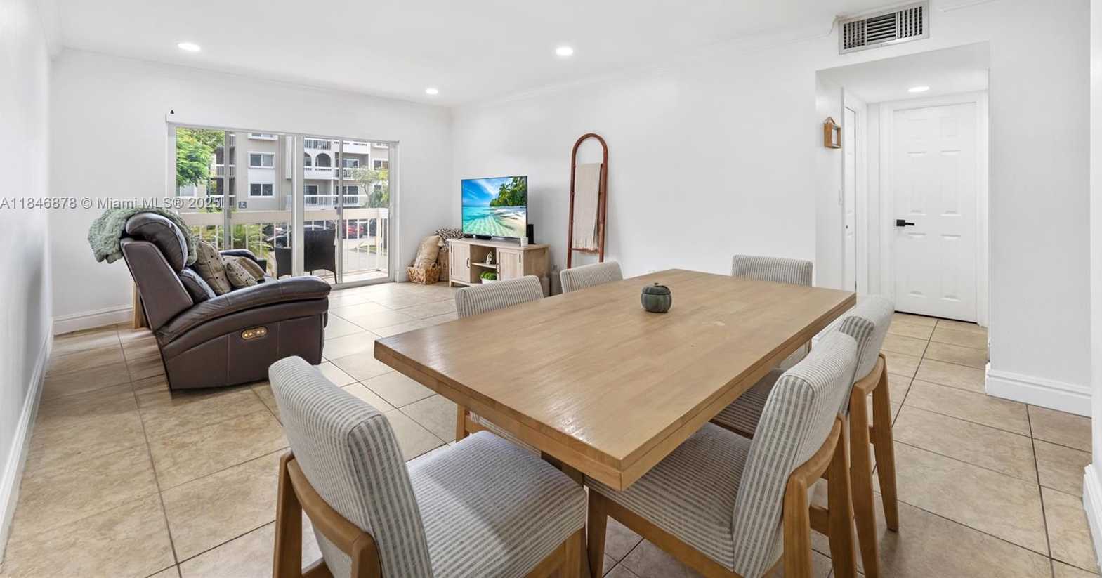 Small Image of 7700 CAMINO REAL #D-202, Miami Number 7
