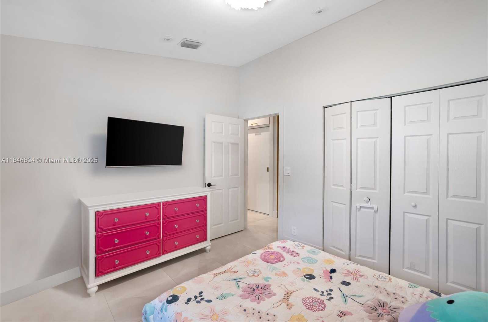 Small Image of 6586 NORTH WEST 97TH DR, Parkland Number 25