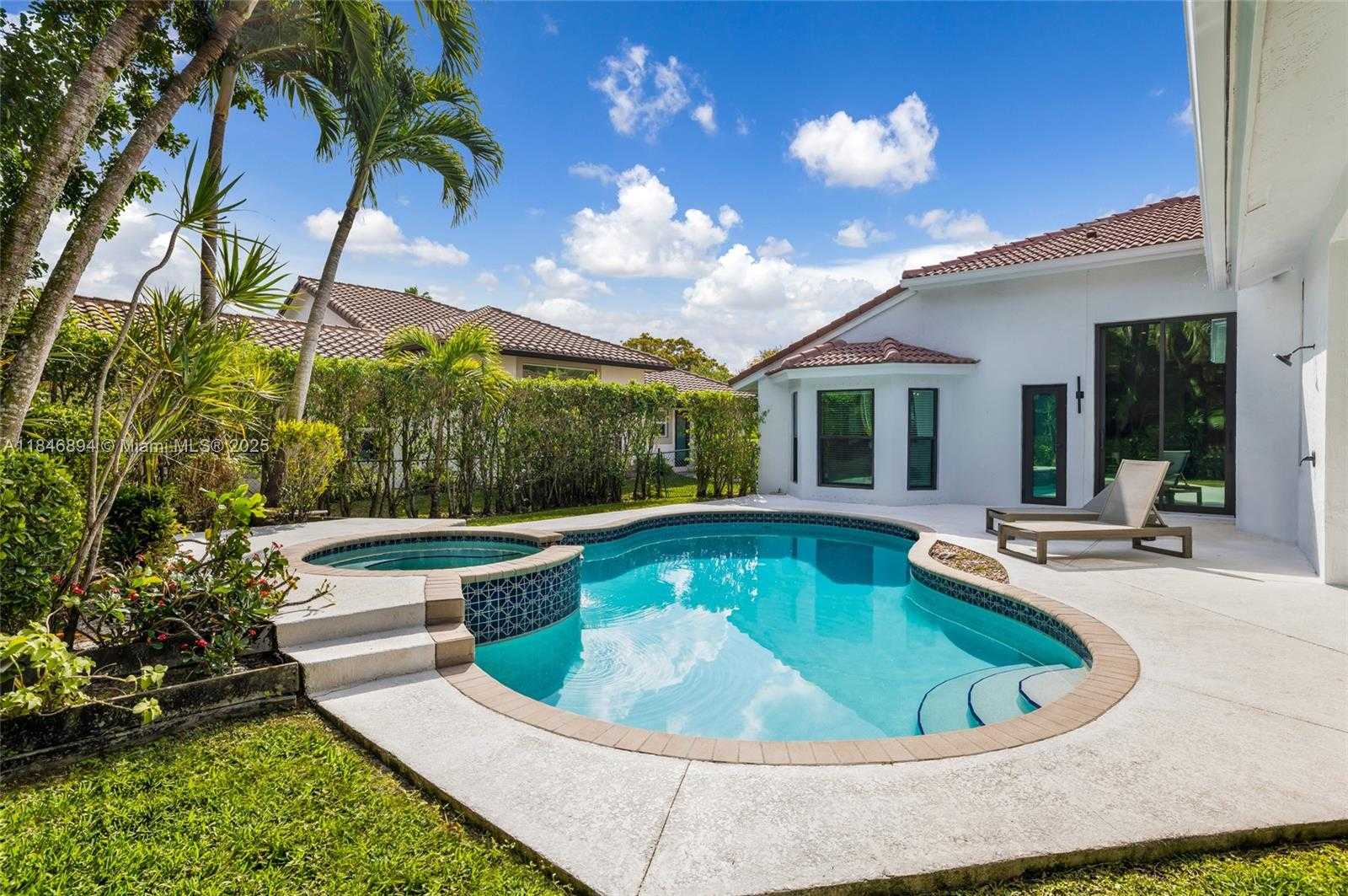 Small Image of 6586 NORTH WEST 97TH DR, Parkland Number 34