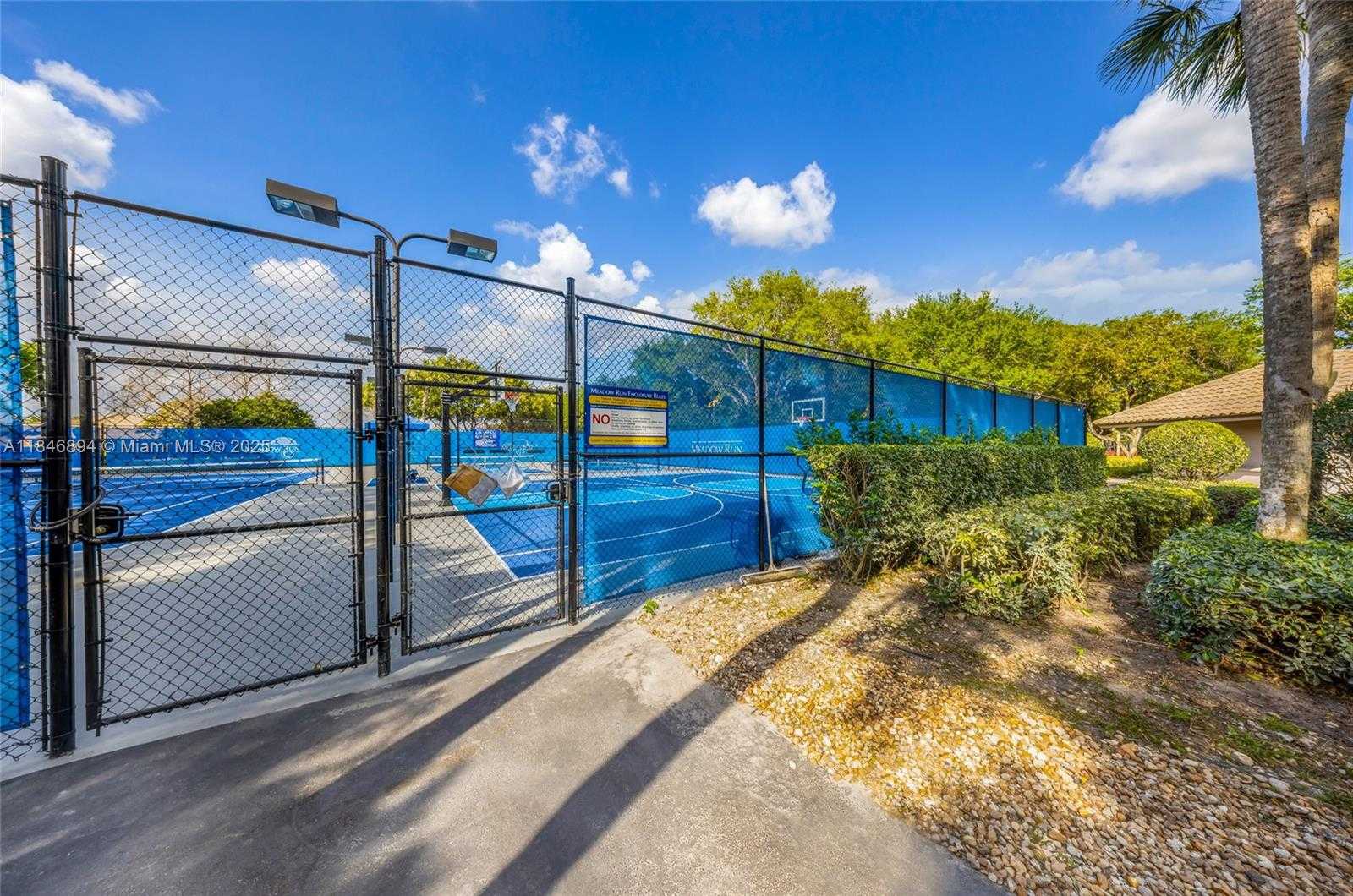 Small Image of 6586 NORTH WEST 97TH DR, Parkland Number 41