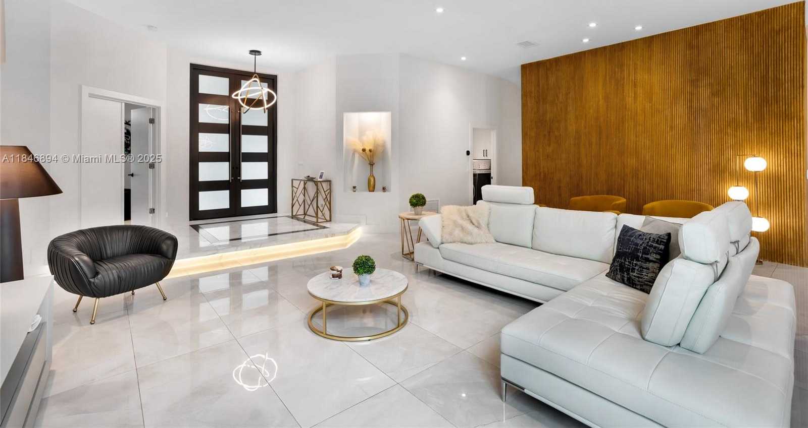 Small Image of 6586 NORTH WEST 97TH DR, Parkland Number 7