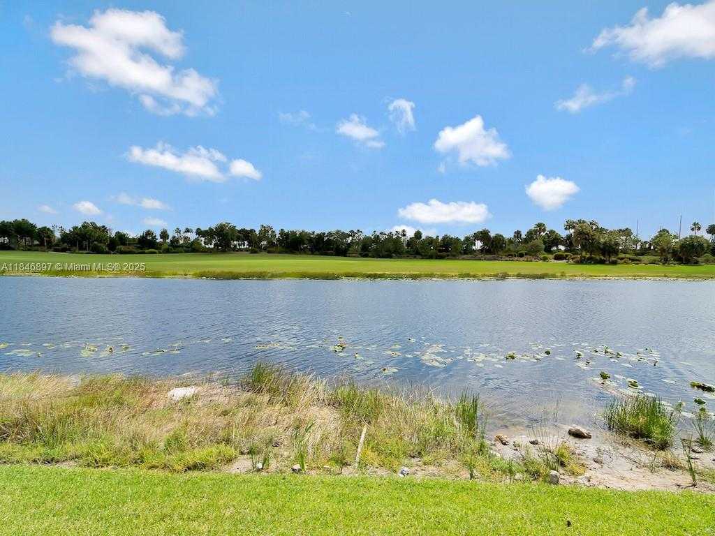 Small Image of 10400 SOUTH BARNSLEY DR, Parkland Number 10