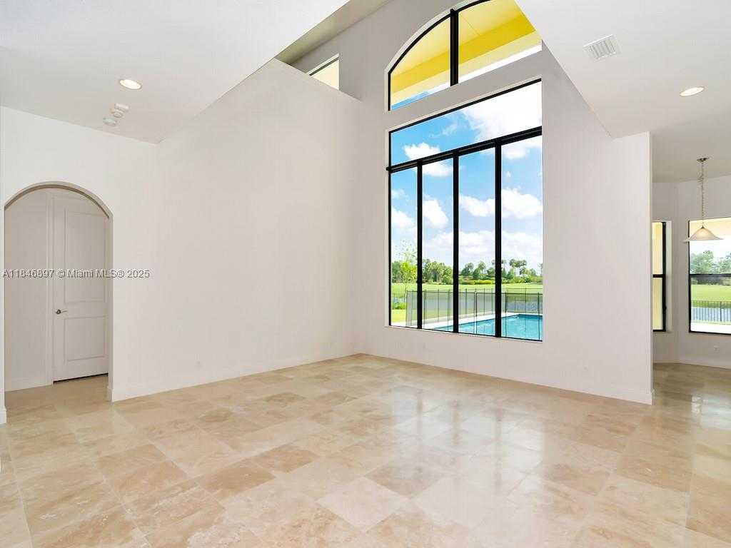 Small Image of 10400 SOUTH BARNSLEY DR, Parkland Number 21