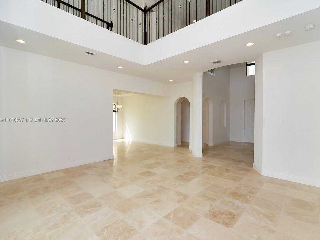 Small Image of 10400 SOUTH BARNSLEY DR, Parkland Number 23