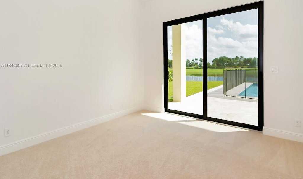 Small Image of 10400 SOUTH BARNSLEY DR, Parkland Number 42
