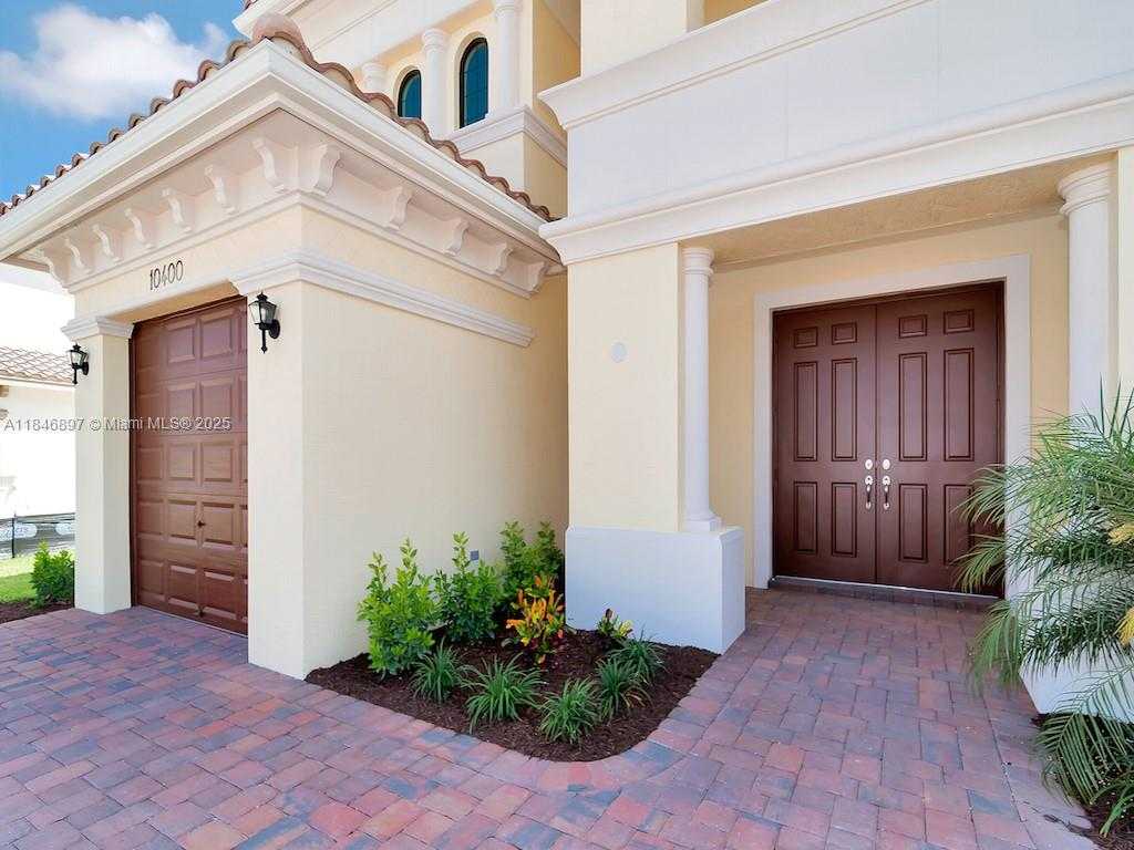 Small Image of 10400 SOUTH BARNSLEY DR, Parkland Number 5