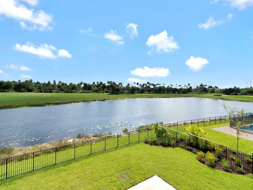 Small Image of 10400 SOUTH BARNSLEY DR, Parkland Number 53